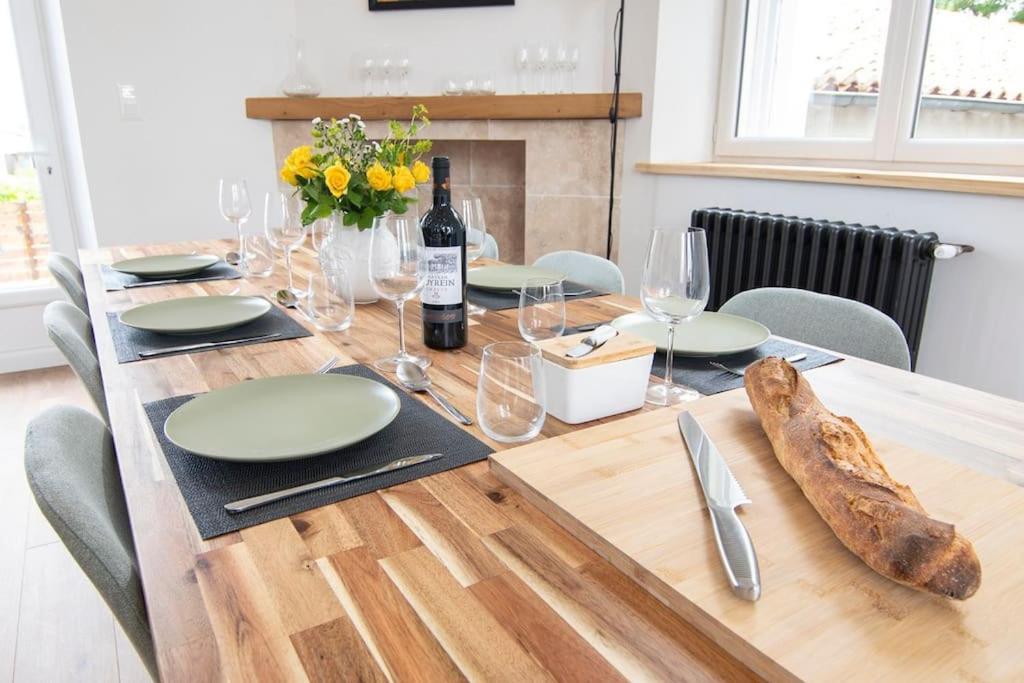 Treize Maison 3 Bed House In Centre Of Saint Severin Экстерьер фото
