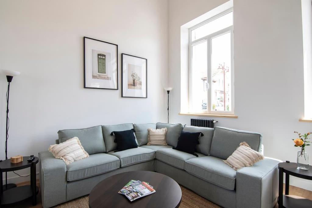 Treize Maison 3 Bed House In Centre Of Saint Severin Экстерьер фото