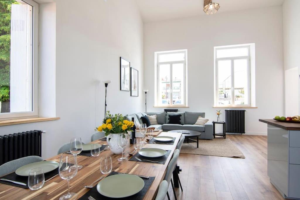 Treize Maison 3 Bed House In Centre Of Saint Severin Экстерьер фото