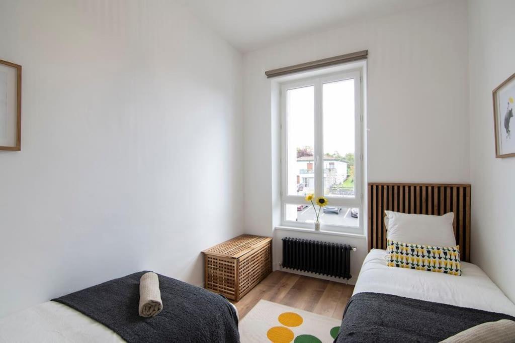 Treize Maison 3 Bed House In Centre Of Saint Severin Экстерьер фото